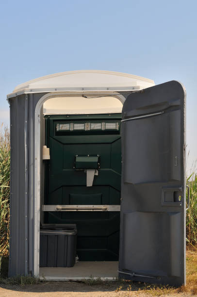 Portable Toilet Options We Offer in Parker, FL