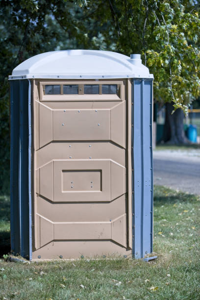 Portable Toilet Options We Offer in Parker, FL